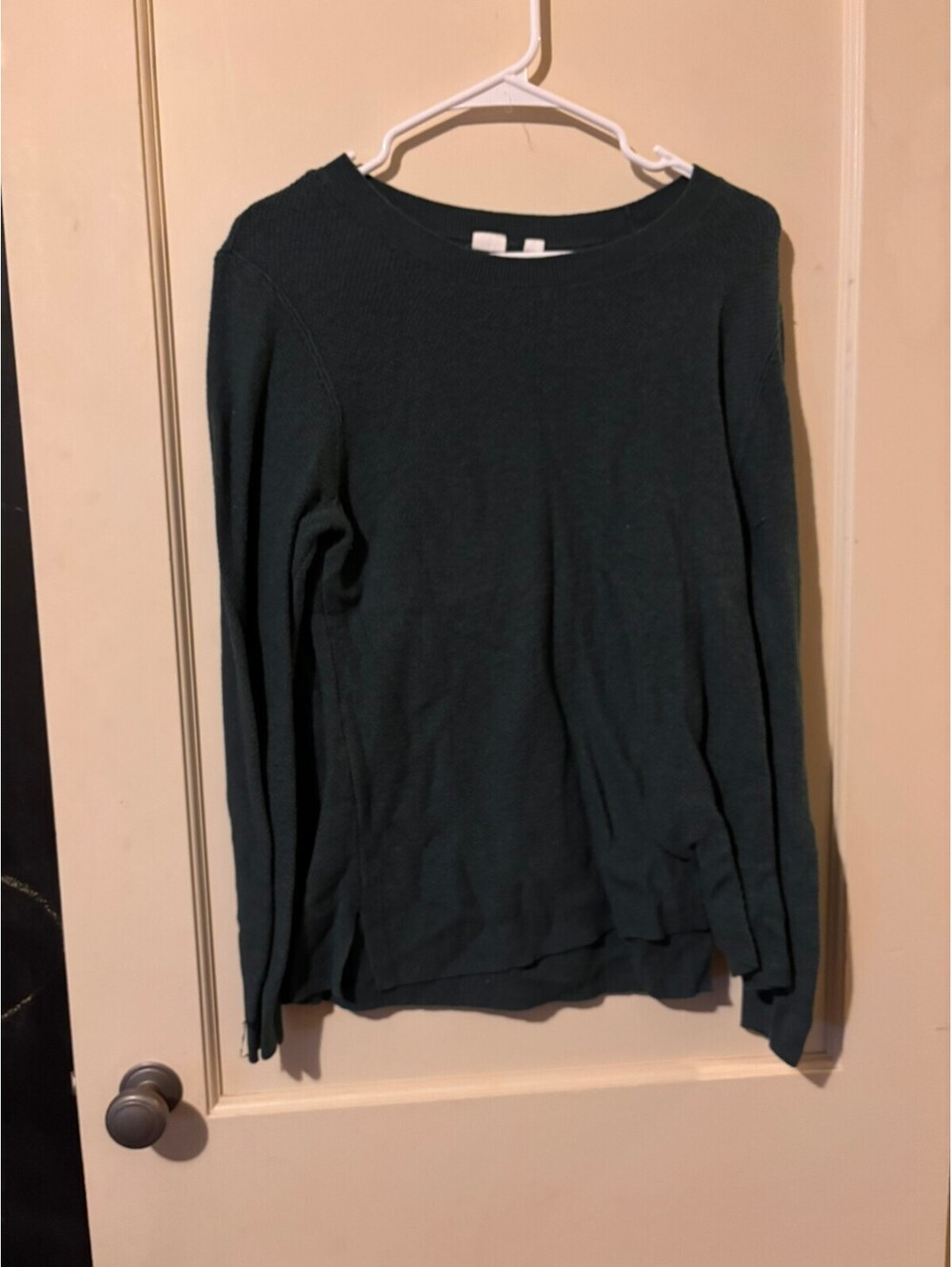 GAP dark green knit long sleeve top Large
